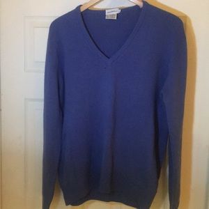 Cashmere sweater. Sax fifth avenue